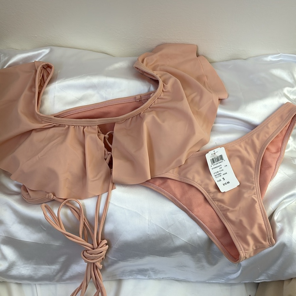 Windsor off the shoulder swimsuit